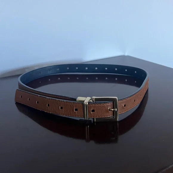 Van Heusen | Accessories | Van Heusen Reversible Belt | Poshmark display picture 1